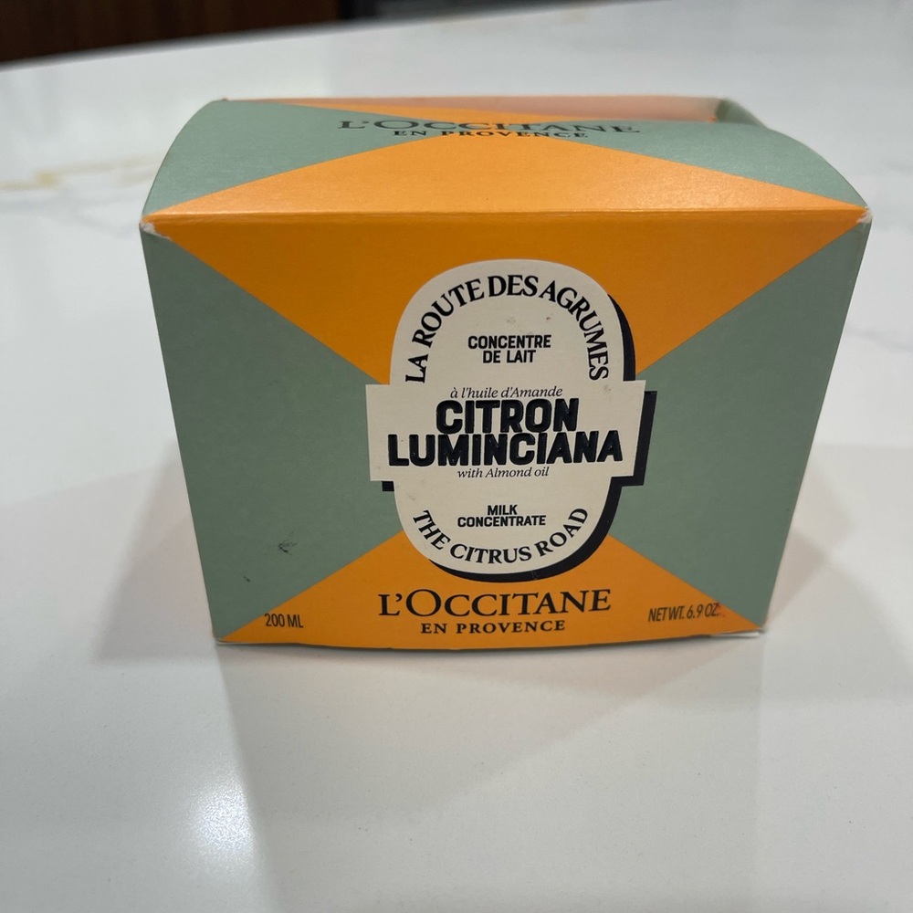 L’OCCITANE Almond Citron Luminciana
200 ml